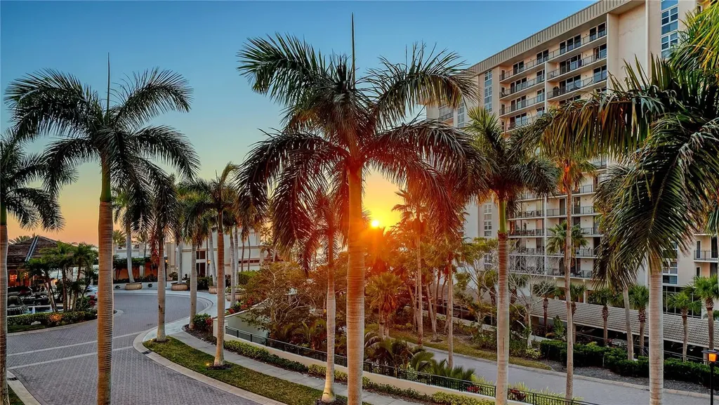 1300 Benjamin Franklin Drive Sarasota FL 34236
