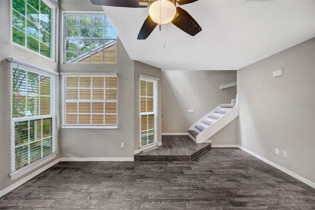 9465 Forest Hills Circle Tampa FL 33612