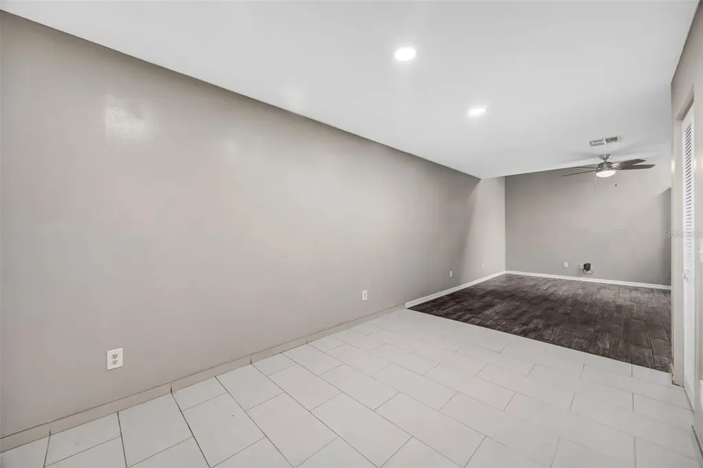 9465 Forest Hills Circle Tampa FL 33612
