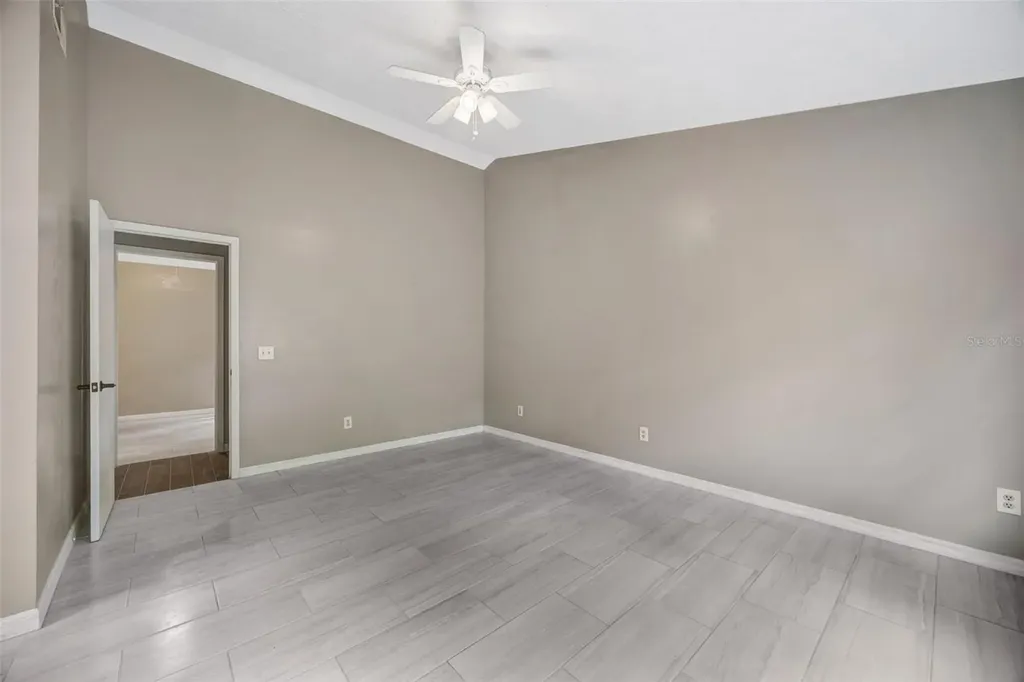 9465 Forest Hills Circle Tampa FL 33612