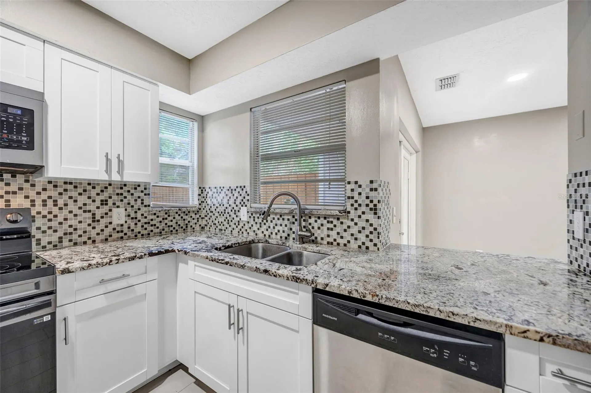 9465 Forest Hills Circle Tampa FL 33612