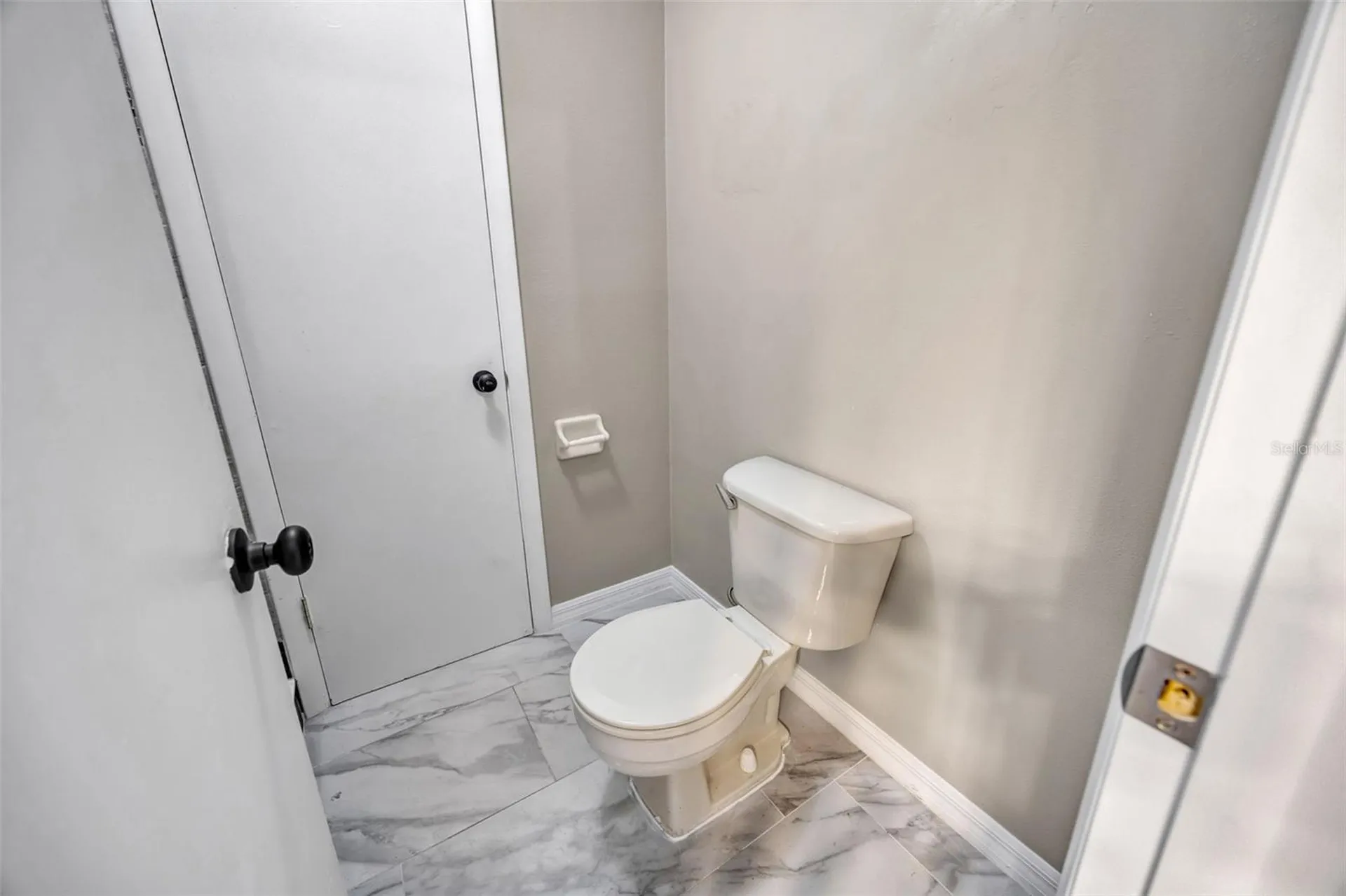 9465 Forest Hills Circle Tampa FL 33612