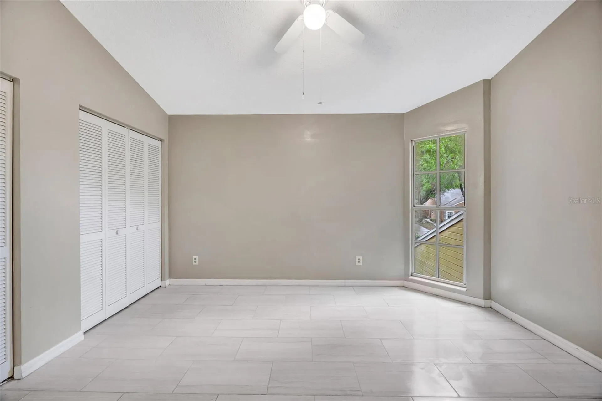 9465 Forest Hills Circle Tampa FL 33612