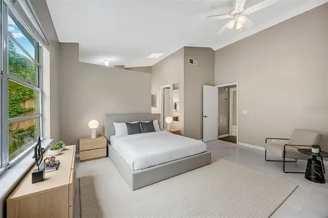 9465 Forest Hills Circle Tampa FL 33612