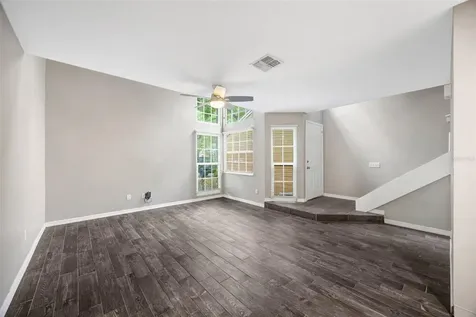 9465 Forest Hills Circle Tampa FL 33612