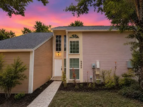 9465 Forest Hills Circle Tampa FL 33612