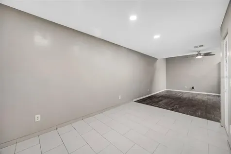 9465 Forest Hills Circle Tampa FL 33612