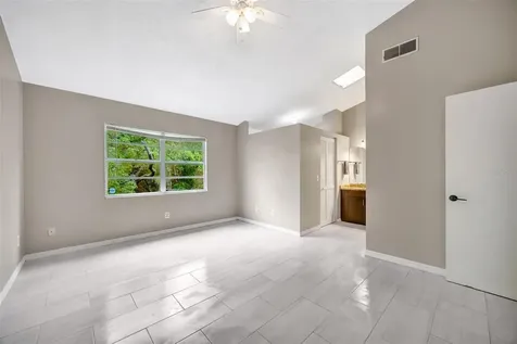 9465 Forest Hills Circle Tampa FL 33612