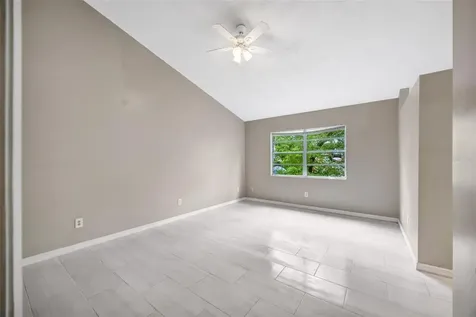 9465 Forest Hills Circle Tampa FL 33612