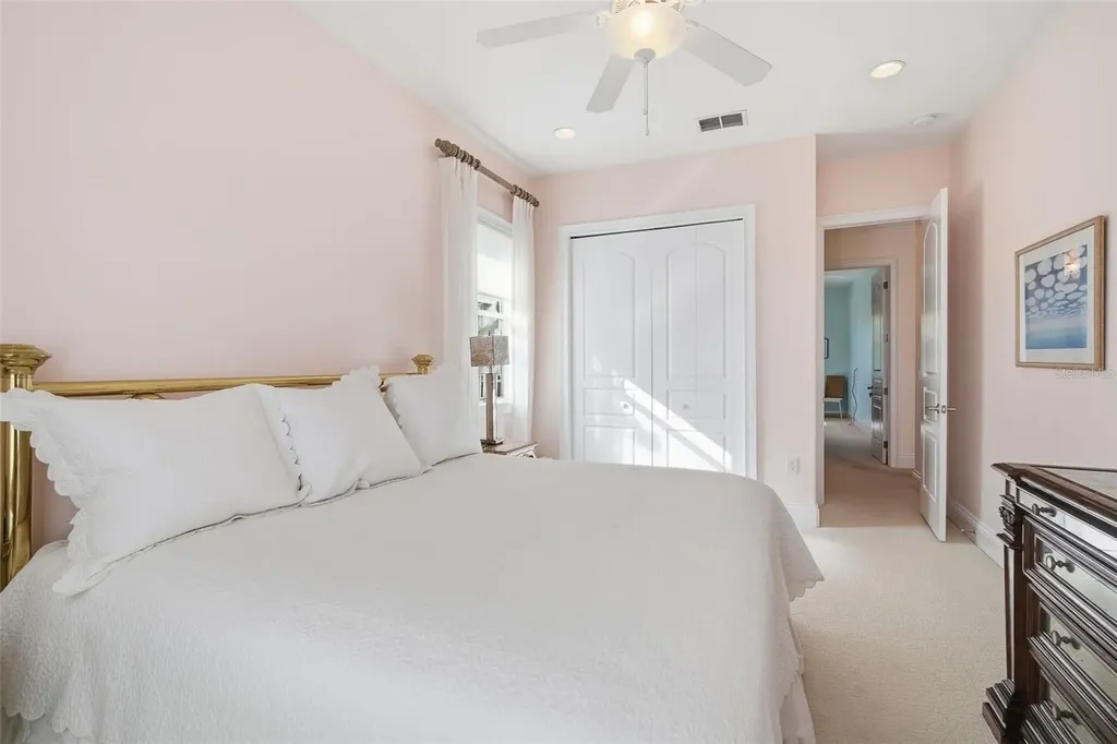 4117 W Azeele Street Tampa FL 33609