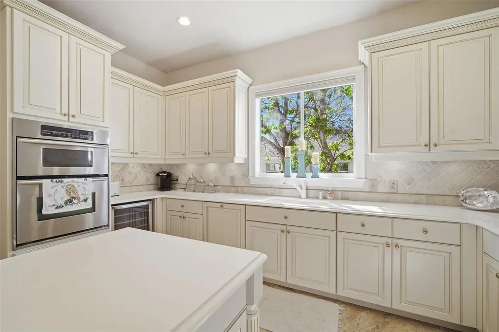4117 W Azeele Street Tampa FL 33609