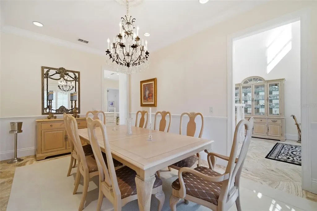 4117 W Azeele Street Tampa FL 33609