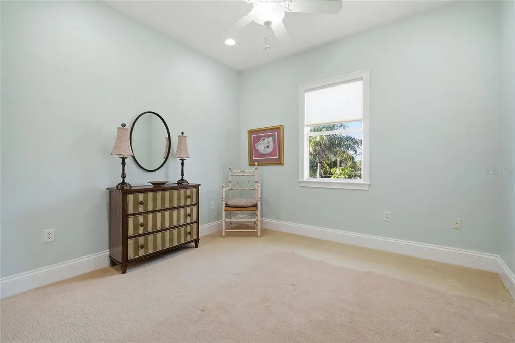 4117 W Azeele Street Tampa FL 33609