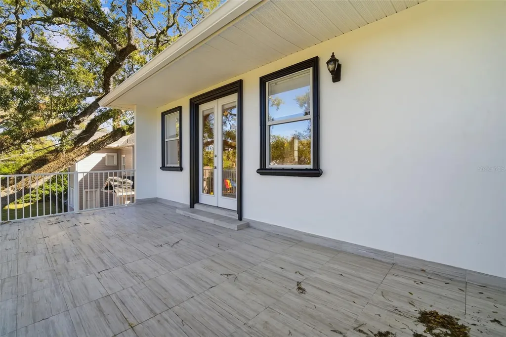 4117 W Azeele Street Tampa FL 33609