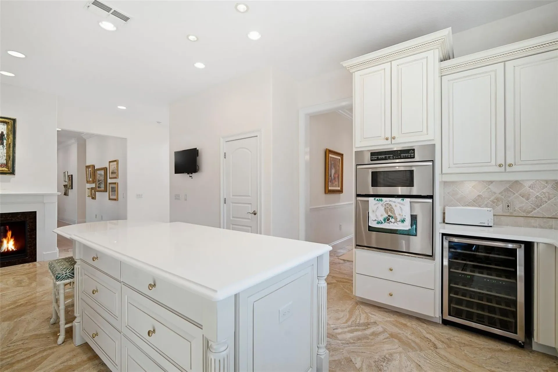 4117 W Azeele Street Tampa FL 33609