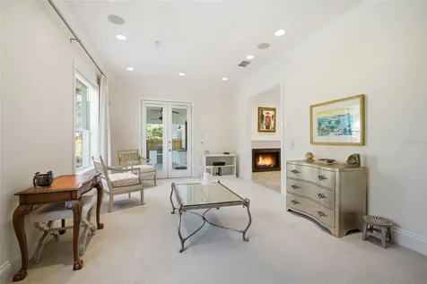 4117 W Azeele Street Tampa FL 33609
