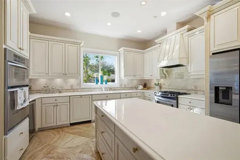 4117 W Azeele Street Tampa FL 33609
