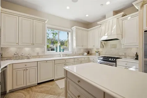 4117 W Azeele Street Tampa FL 33609