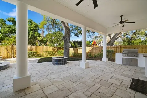 4117 W Azeele Street Tampa FL 33609