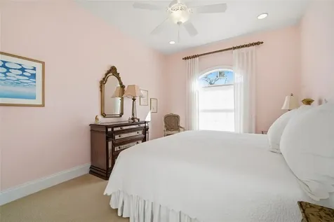4117 W Azeele Street Tampa FL 33609