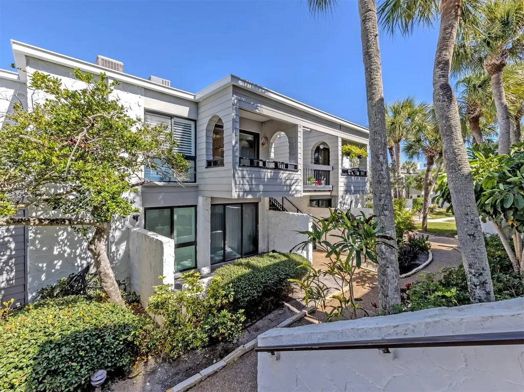 1555 Tarpon Center Drive Venice FL 34285
