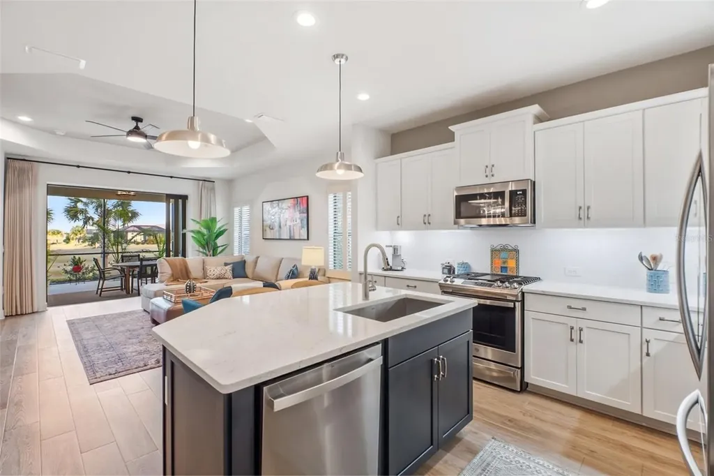 233 Altamura Circle Nokomis FL 34275