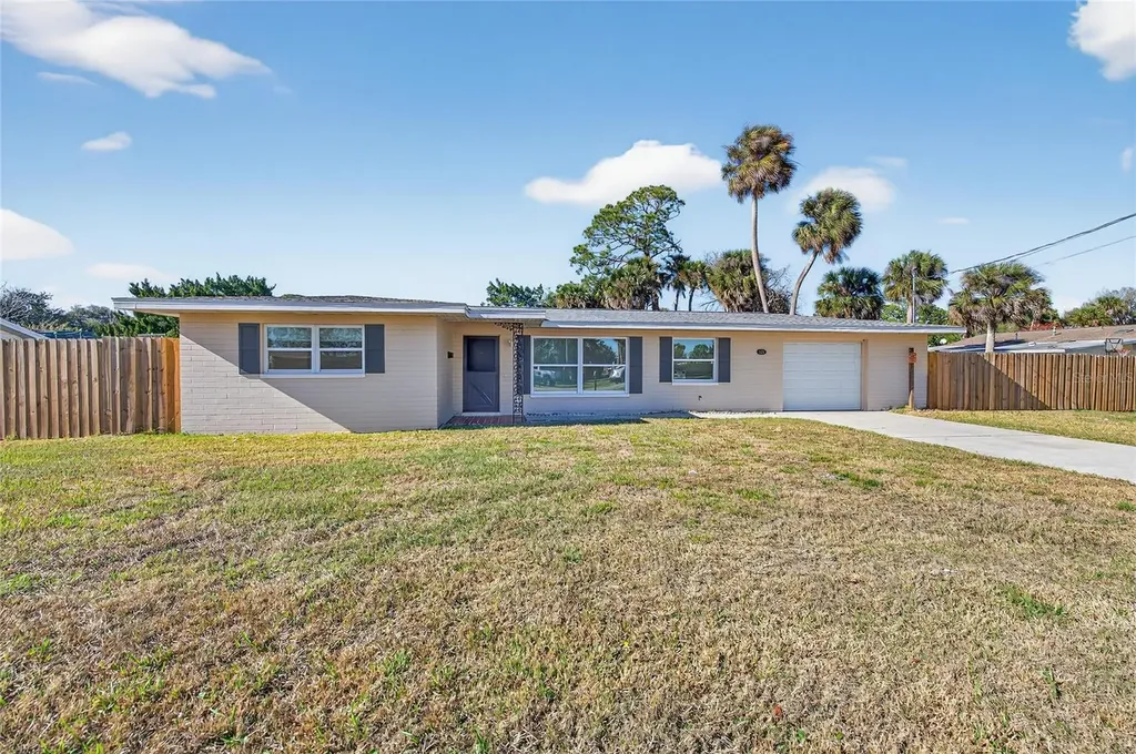 123 W Ocean Avenue Edgewater FL 32132