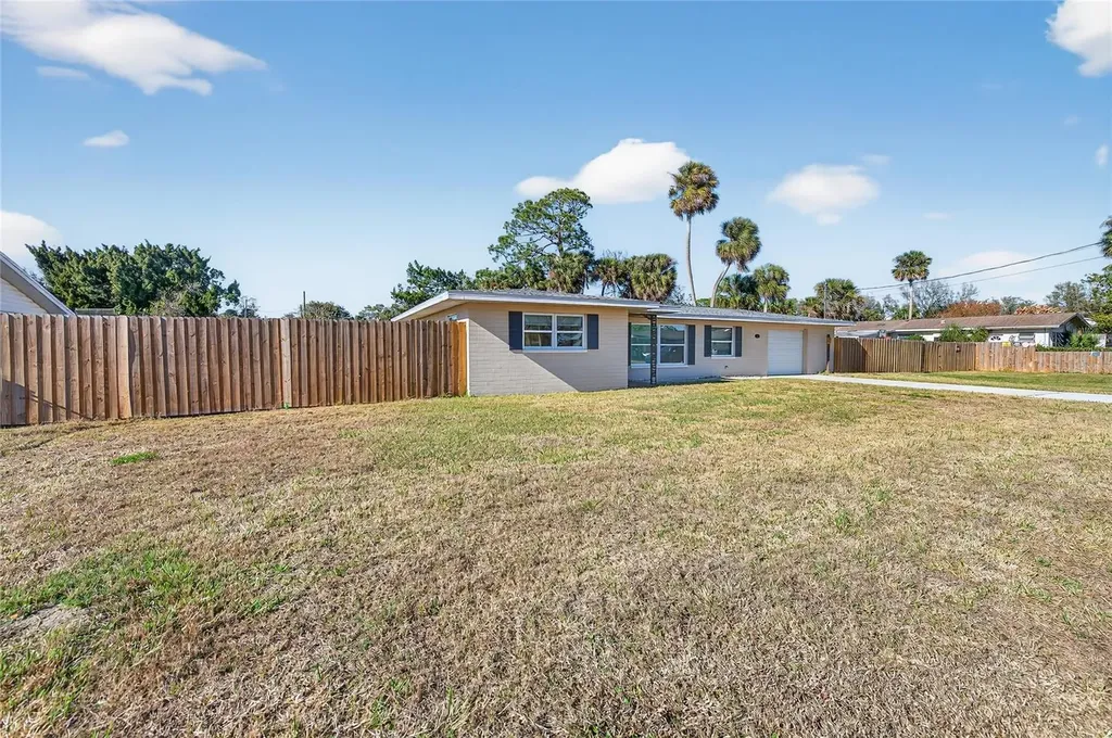 123 W Ocean Avenue Edgewater FL 32132