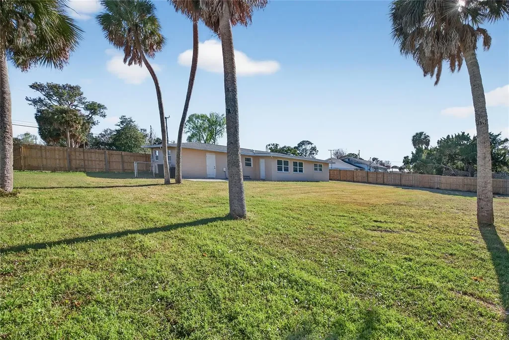 123 W Ocean Avenue Edgewater FL 32132