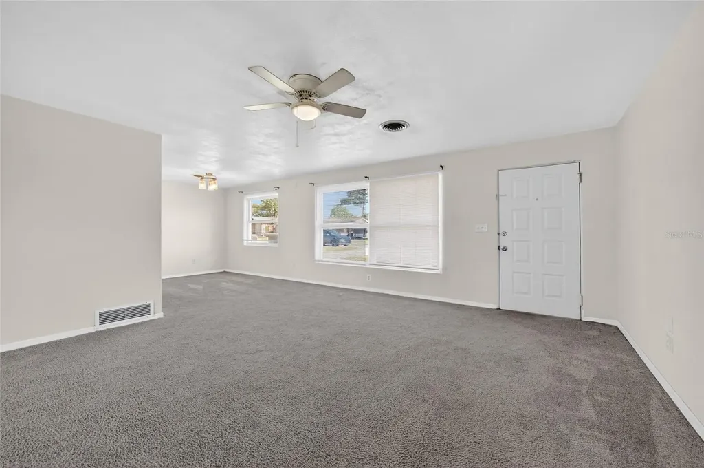 123 W Ocean Avenue Edgewater FL 32132