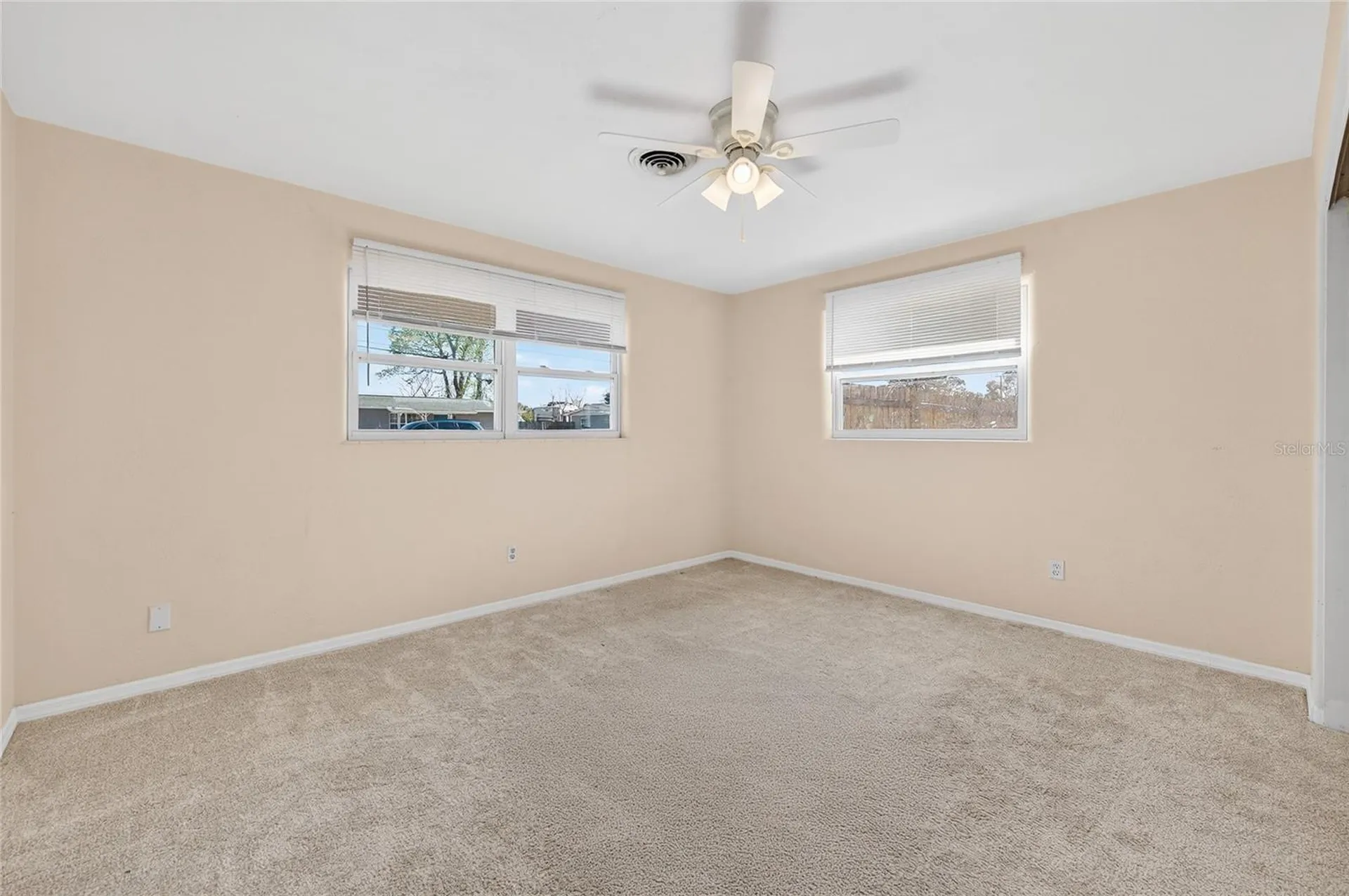 123 W Ocean Avenue Edgewater FL 32132