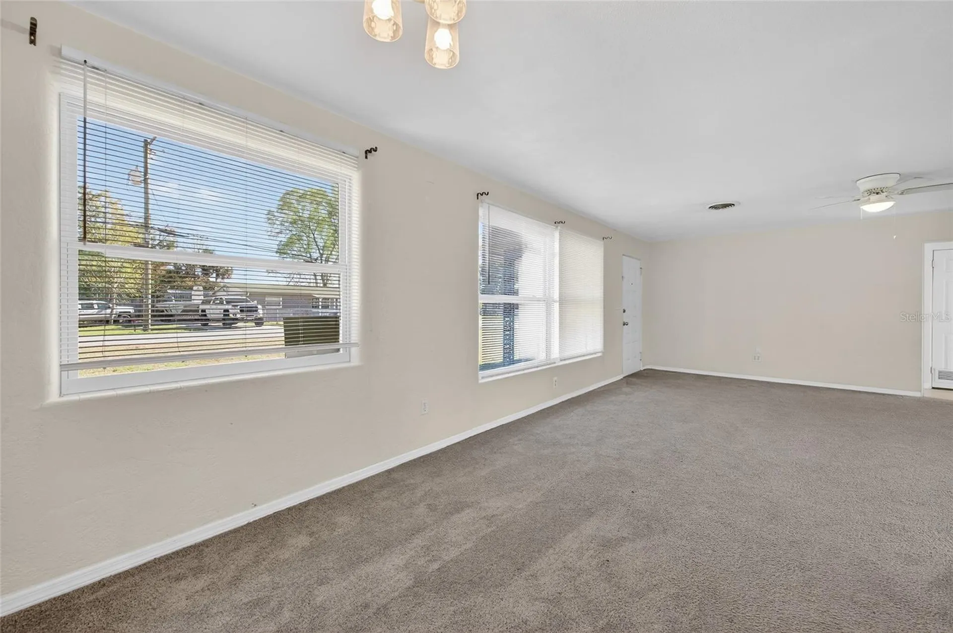 123 W Ocean Avenue Edgewater FL 32132