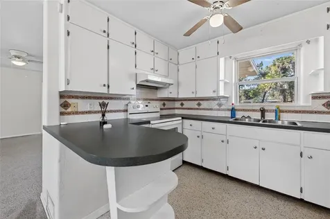 123 W Ocean Avenue Edgewater FL 32132