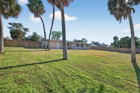 123 W Ocean Avenue Edgewater FL 32132