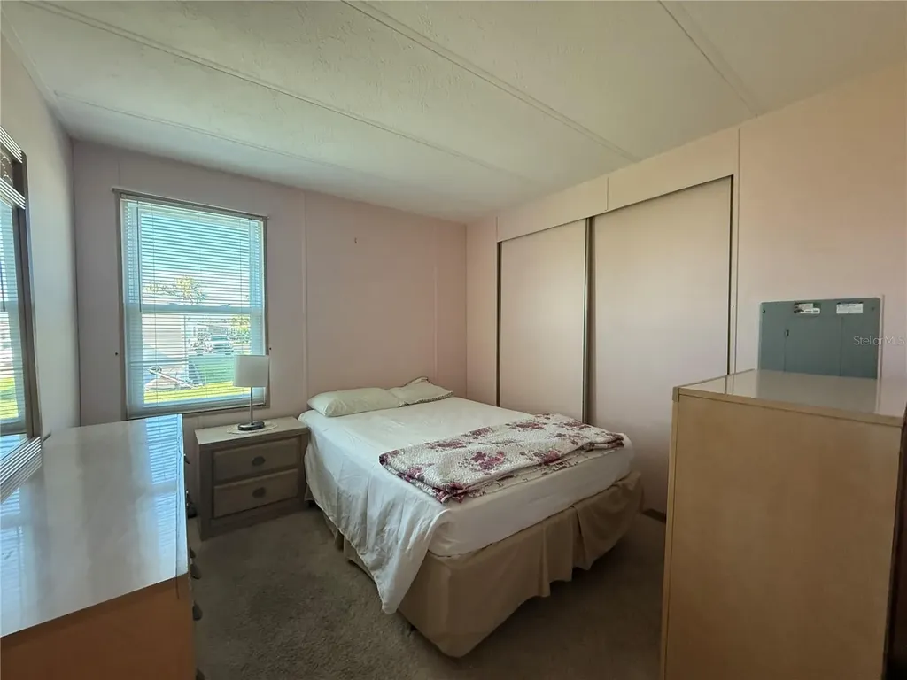 225 N Saint Thomas Circle Apollo Beach FL 33572