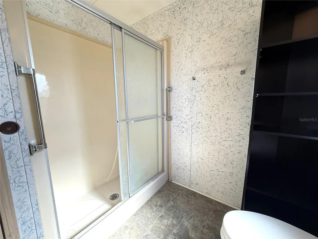 225 N Saint Thomas Circle Apollo Beach FL 33572