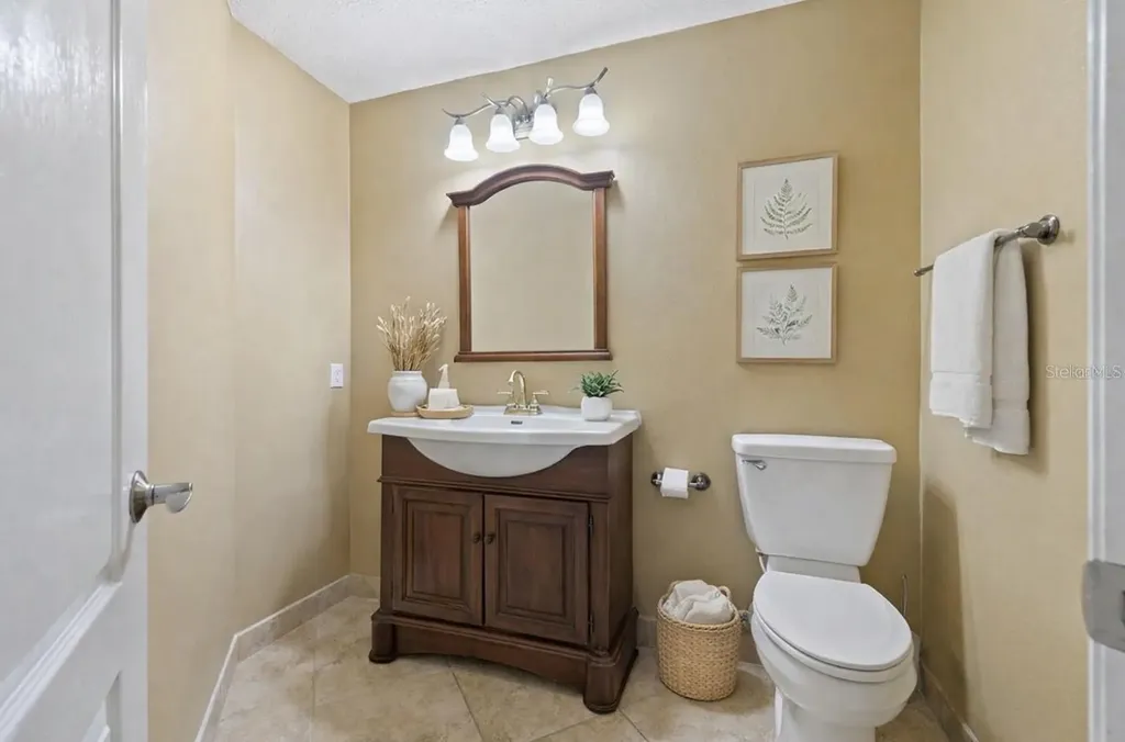 18756 Wimbledon Circle Lutz FL 33558