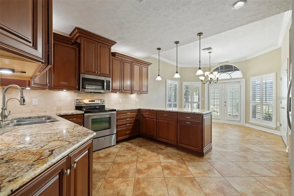 18756 Wimbledon Circle Lutz FL 33558