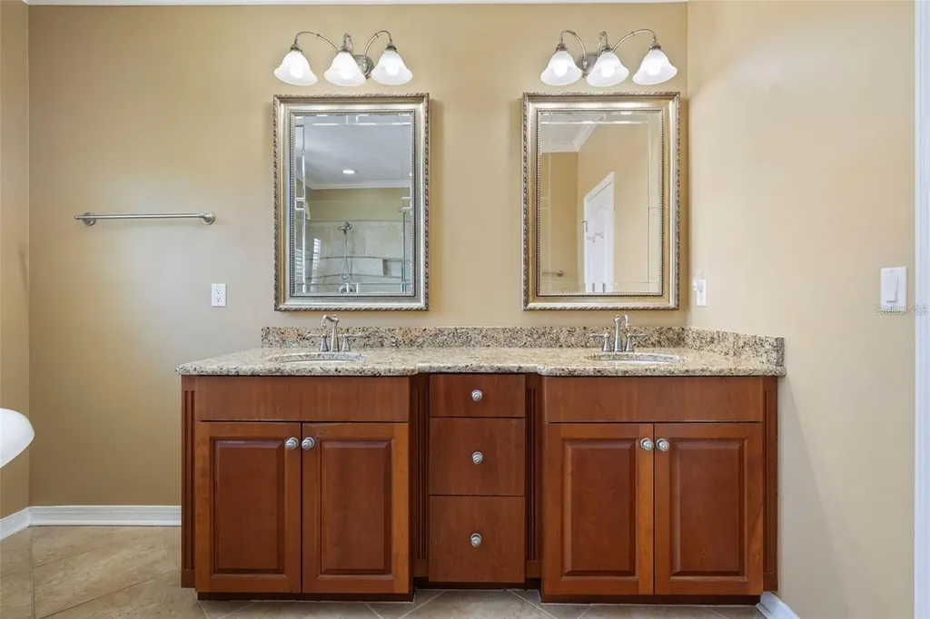 18756 Wimbledon Circle Lutz FL 33558