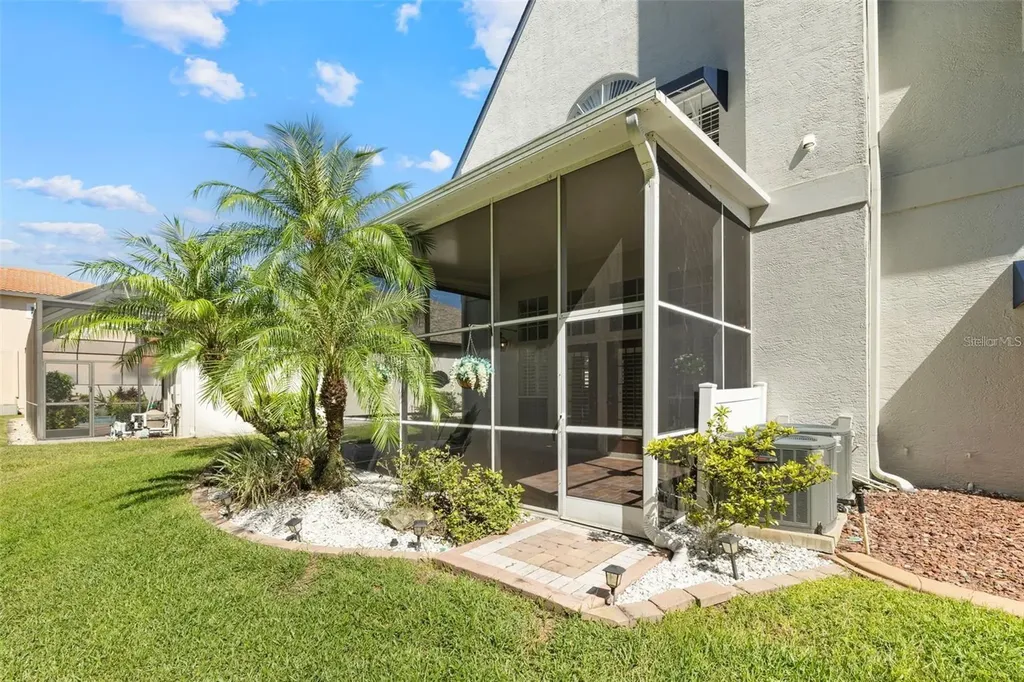 18756 Wimbledon Circle Lutz FL 33558