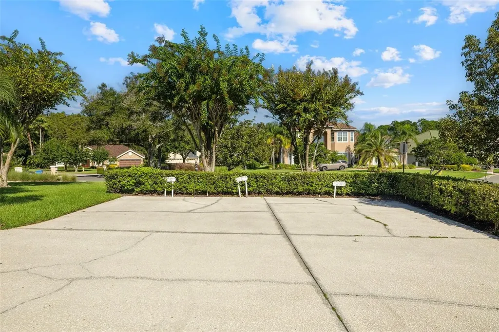 18756 Wimbledon Circle Lutz FL 33558