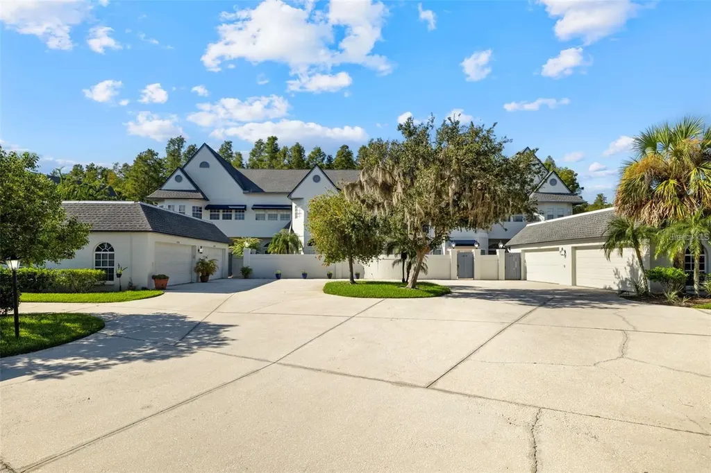 18756 Wimbledon Circle Lutz FL 33558