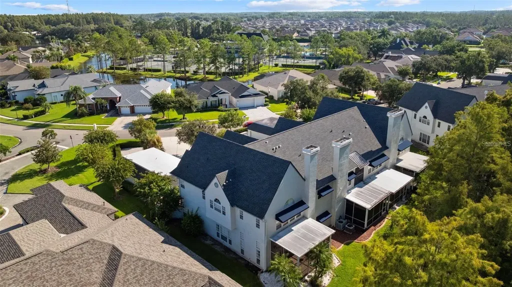 18756 Wimbledon Circle Lutz FL 33558