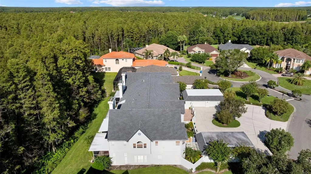 18756 Wimbledon Circle Lutz FL 33558