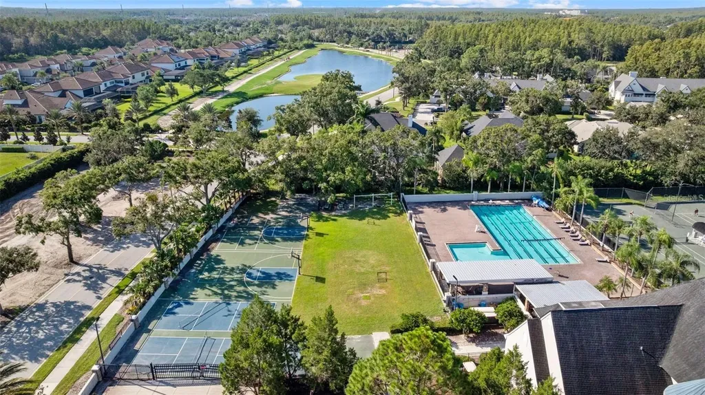 18756 Wimbledon Circle Lutz FL 33558