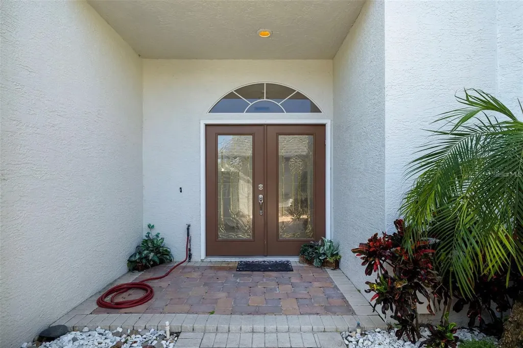 18756 Wimbledon Circle Lutz FL 33558