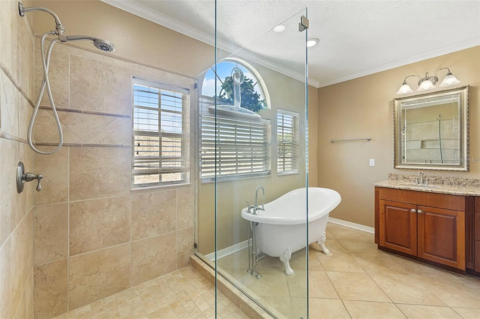 18756 Wimbledon Circle Lutz FL 33558
