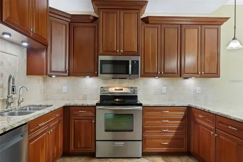 18756 Wimbledon Circle Lutz FL 33558