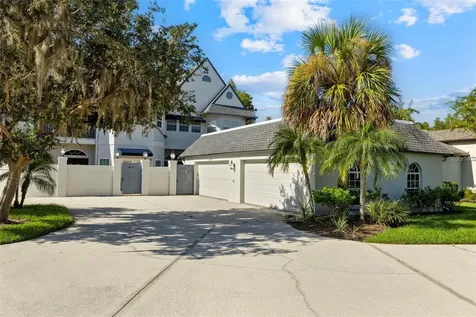 18756 Wimbledon Circle Lutz FL 33558