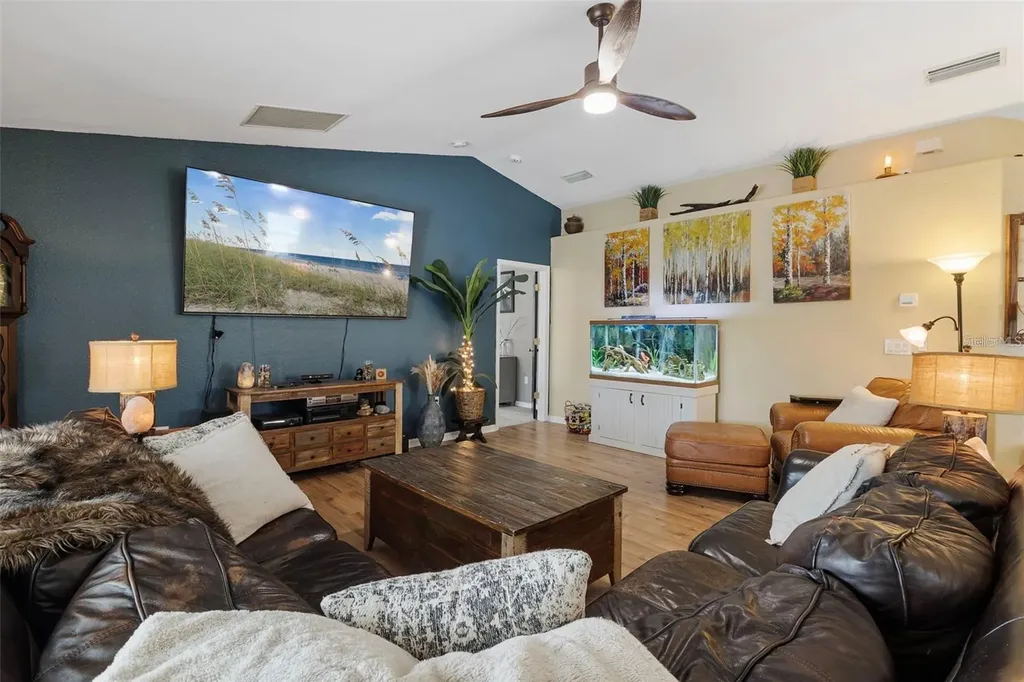 3953 Vehlin Street North Port FL 34286